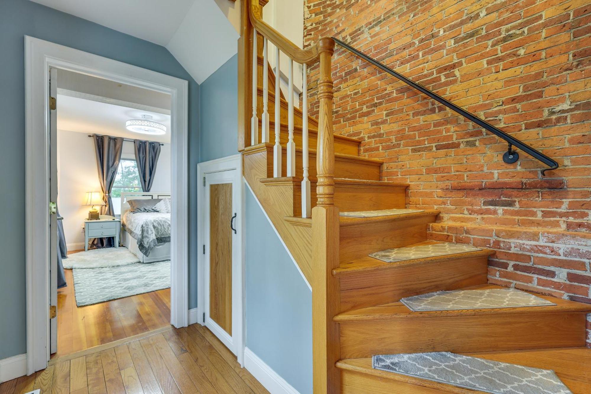Quintessential New England Home With Patio And Grill! Putnam المظهر الخارجي الصورة